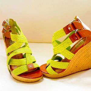 DV dolce vita summer strappy wedges lime green